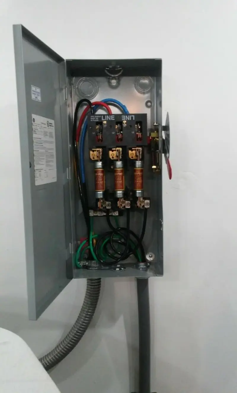 Three-phase disconnect switch installed for Electrical Wiring & Rewiring in East Norriton